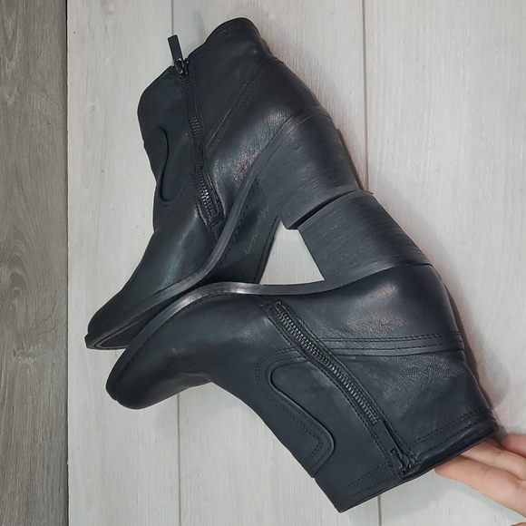Arturo Chiang Womens Comfort Ankle Leather Heels Boots shoes sz 8M - Picture 6 of 12